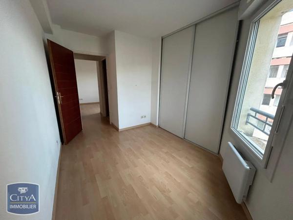 Appartement à louer 3 pièces 60.03m² Tarbes (65000)
