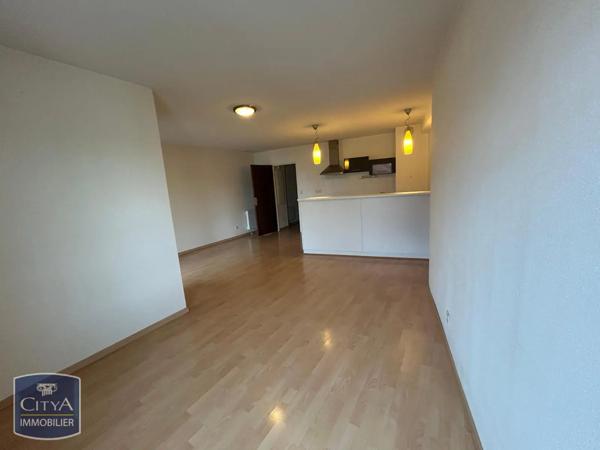 Appartement à louer 3 pièces 60.03m² Tarbes (65000)