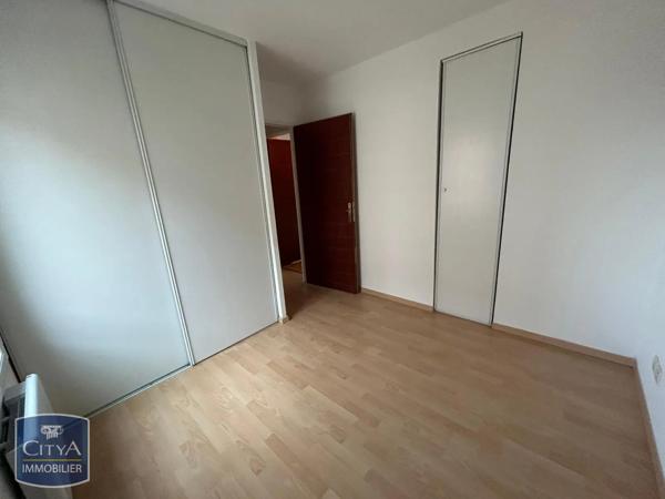 Appartement à louer 3 pièces 60.03m² Tarbes (65000)