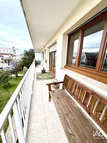 Location appartement 2 pièces 55 m² Rueil-Malmaison