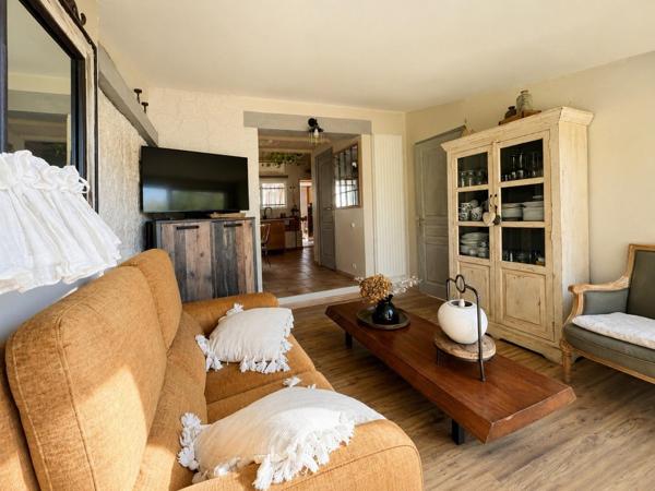 Maison, 52 m² + mezzanine, jardin clos, résidence avec Piscine et Tennis.