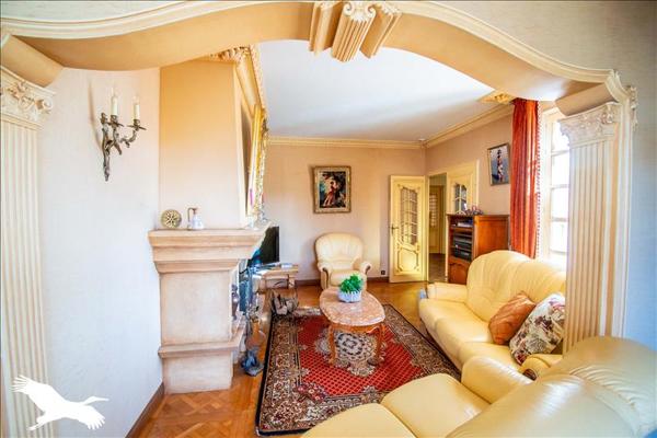 Maison à vendre |  Aigues-Vives |  6 pièces | 215 m²