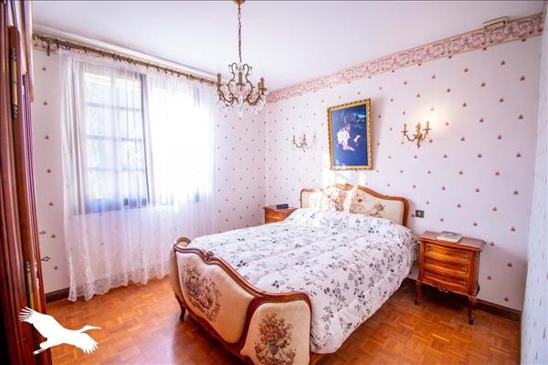 Maison à vendre |  Aigues-Vives |  6 pièces | 215 m²