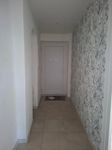 Appartement + immeuble + appartement + appartement