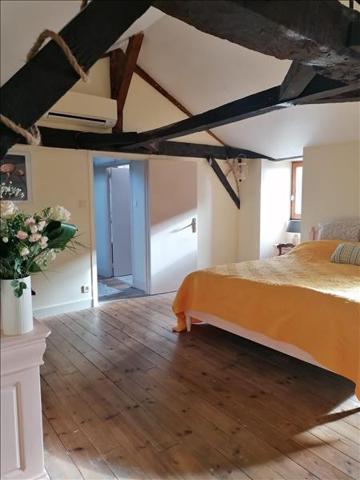 Appartement à vendre |  Saint-Astier |  6 pièces | 162 m²