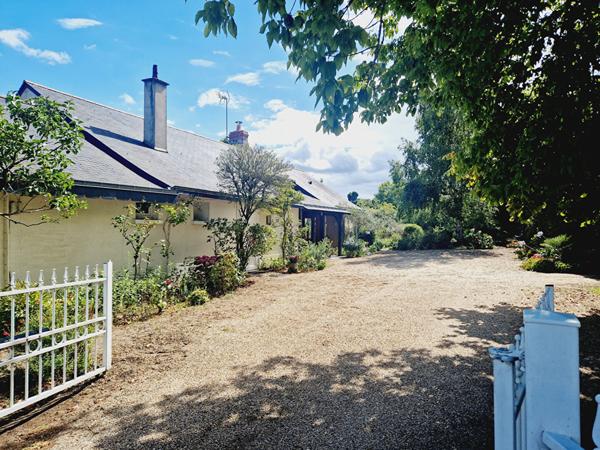 Charmante Maison ancienne -6 pièces 115 m² Longue Jumelles