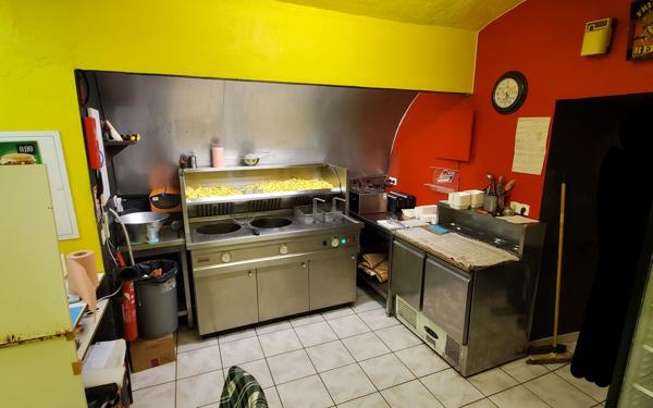 Maison à vendre    2 pièces •  Joyeuse