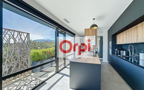 Appartement à vendre    4 pièces •  Porto-Vecchio