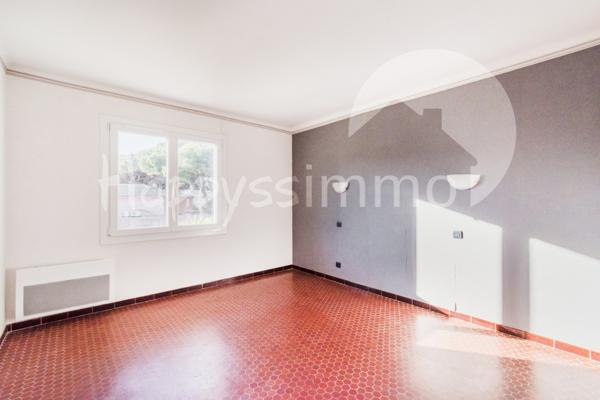 Appartement
                                                                                                                                                                                                                                                                                                                        4 pièce(s)                                                                                                                                                                                                          3 chambre(s)                                                                                                                                                                                                          83  m²