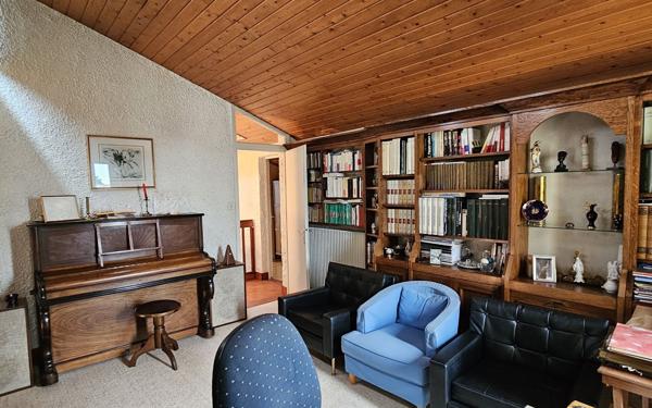 Maison à vendre    6 pièces •  Loudun