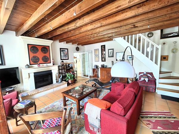 A vendre maison Migron 7 pièce(s) 226 m2