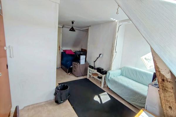 Maison familiale de caractère avec annexe constructible et jardin