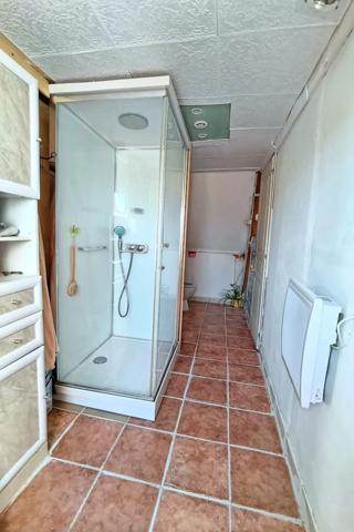 Maison familiale de caractère avec annexe constructible et jardin