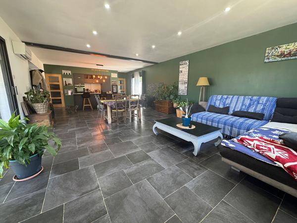 Villa contemporaine avec piscine & vue dégagée - Limoux secteur résidentiel très prisé