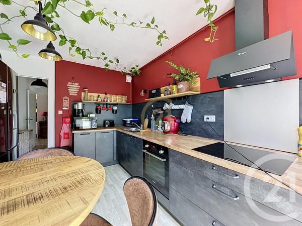 Appartement F5 à vendre  5 pièces - 84,10 m 2   VALDOIE  - 90