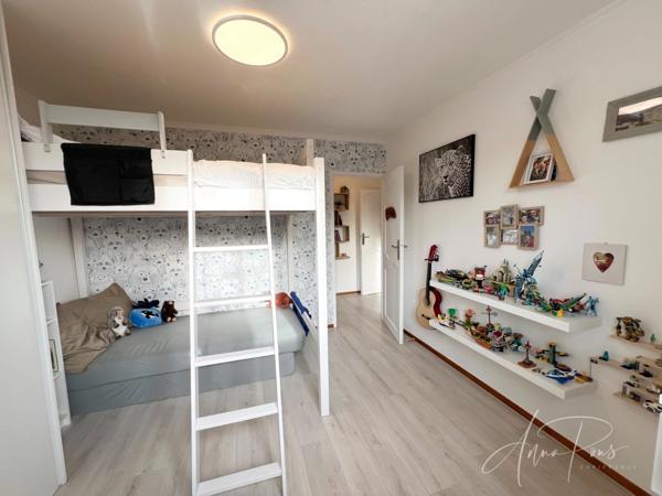 Dpt Var (83), à vendre HYERES maison P5 - Terrain de 320m² - 3 chambres - Magnifique Véranda.