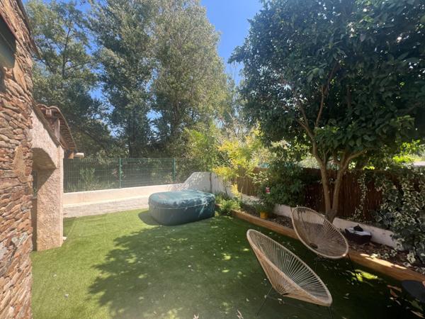 Dpt Var (83), à vendre HYERES maison P5 - Terrain de 320m² - 3 chambres - Magnifique Véranda.