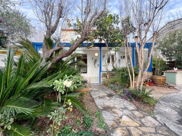 Dpt Var (83), à vendre HYERES maison P5 - Terrain de 320m² - 3 chambres - Magnifique Véranda.