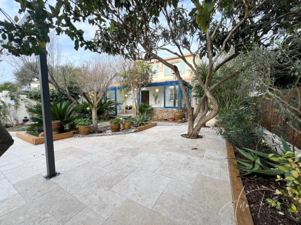 Dpt Var (83), à vendre HYERES maison P5 - Terrain de 320m² - 3 chambres - Magnifique Véranda.