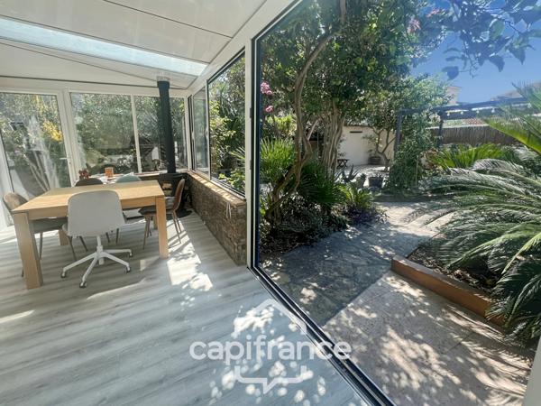 Dpt Var (83), à vendre HYERES maison P5 - Terrain de 320m² - 3 chambres - Magnifique Véranda.