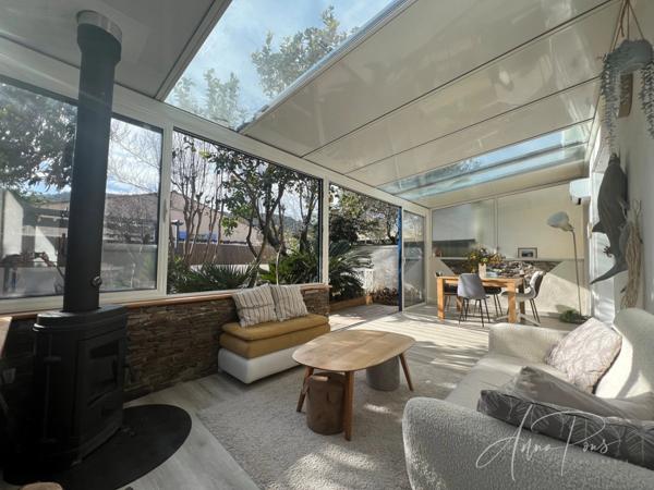 Dpt Var (83), à vendre HYERES maison P5 - Terrain de 320m² - 3 chambres - Magnifique Véranda.