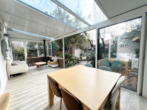 Dpt Var (83), à vendre HYERES maison P5 - Terrain de 320m² - 3 chambres - Magnifique Véranda.