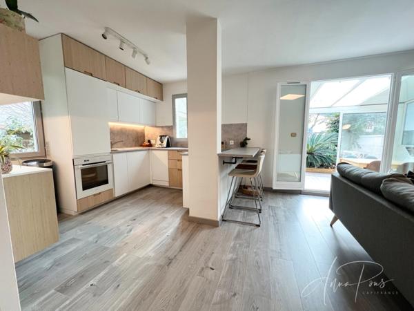 Dpt Var (83), à vendre HYERES maison P5 - Terrain de 320m² - 3 chambres - Magnifique Véranda.