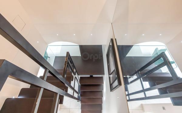 Maison à vendre    6 pièces • 161,62 m2 Joinville-le-Pont