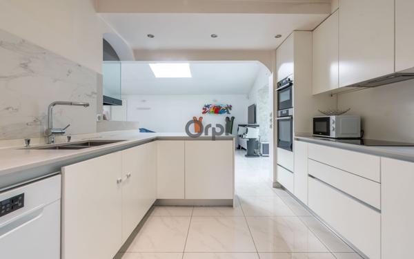 Maison à vendre    6 pièces • 161,62 m2 Joinville-le-Pont