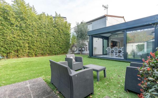 Maison à vendre    6 pièces • 161,62 m2 Joinville-le-Pont