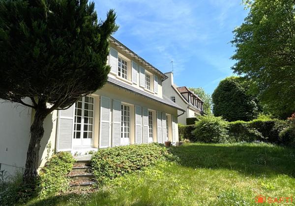 Maison familiale lumineuse et chaleureuse avec jardin plein sud
