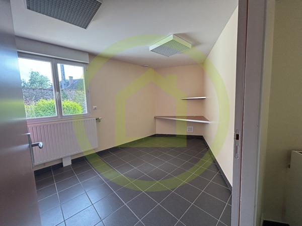 Local commercial à CHENERAILLES (23130)