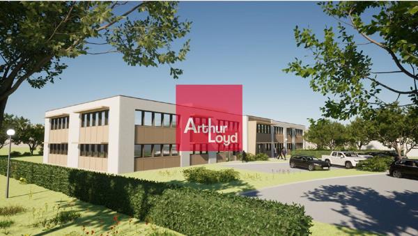 Bureaux à louer à Eybens dans immeuble rénové avec parkings privatifs