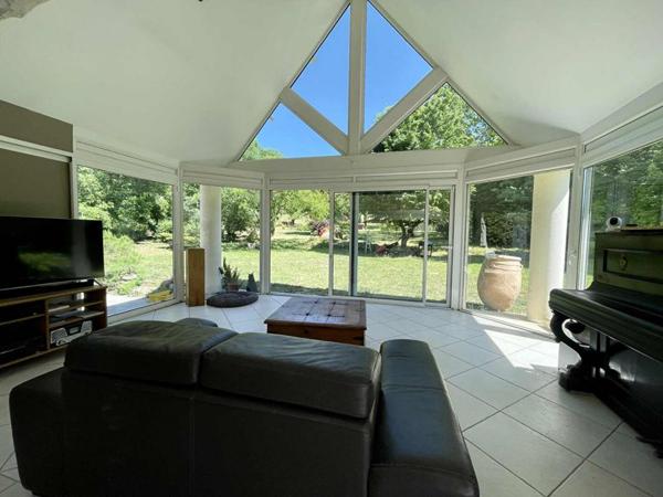 Maison Angicourt 7 pièce(s) 180 m2 15 000M2 + 1 terrain  à bâtir