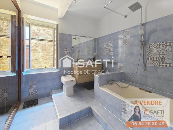 Du cachet pour cette maison de ville T6/7 de 180m2