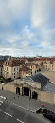 Paris (75006) RUE DE SEVRES 28m² VUE TOUR EIFFEL