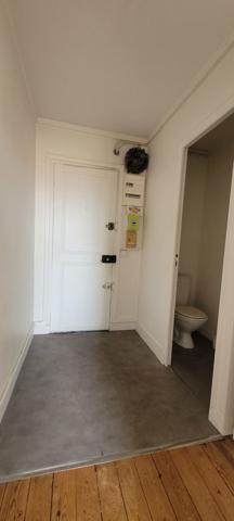 Paris (75006) RUE DE SEVRES 28m² VUE TOUR EIFFEL