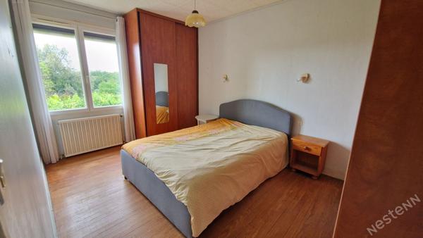 Maison surélevée avec garage et potentiel studio sur 1 260 m² de terrain à Prigonrieux