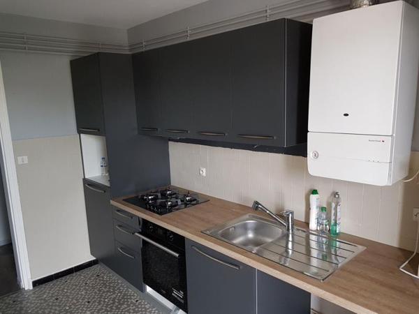 Appartement à louer 634 € CC AGEN 3 p 72 m² DPE D
