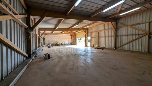 Local/bureau à vendre CHANDAI (61)