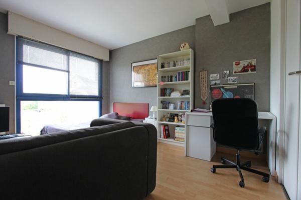 LA DEMEURE DE VILLE & SON APPARTEMENT INDÉPENDANT, À 5 MIN A PIED DES HALLES. -