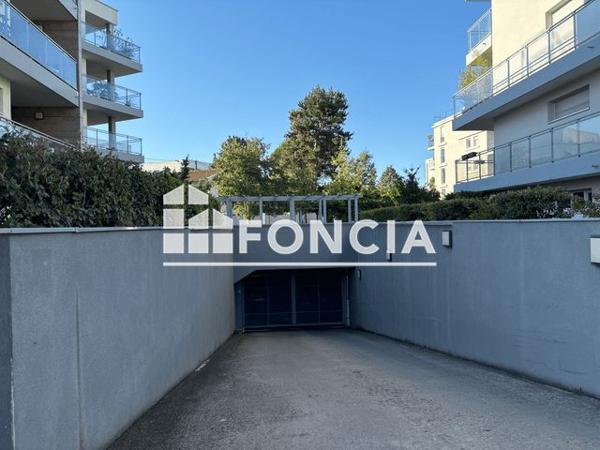 Location Parking - 156-158 AVENUE CHARLES DE GAULLE Tassin-la-demi-lune 69160
