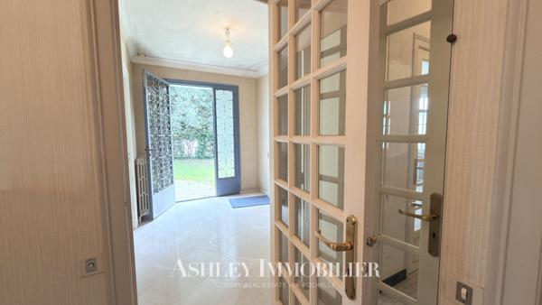 À VENDRE - MAISON DE PLAIN-PIED DE TYPE 7 À RÉNOVER - LA ROCHELLE