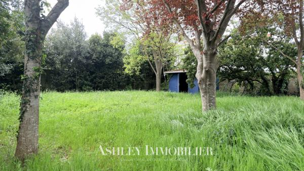 À VENDRE - MAISON DE PLAIN-PIED DE TYPE 7 À RÉNOVER - LA ROCHELLE