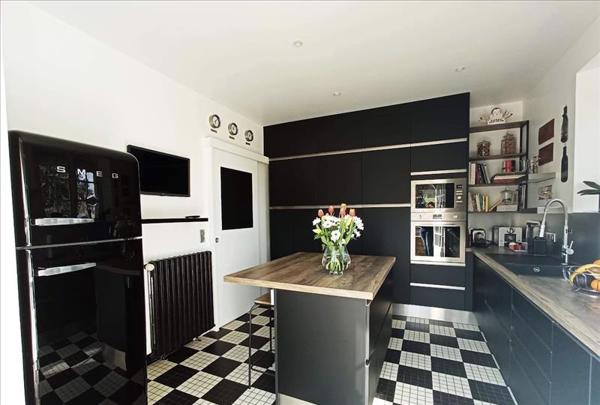 Maison à vendre |  Saint-Céré |  6 pièces | 220 m²