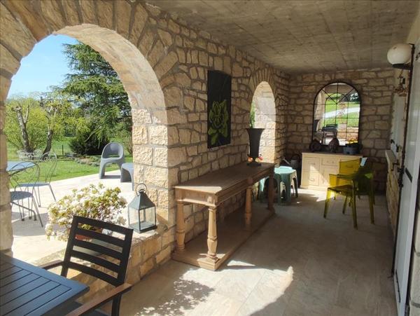 Maison à vendre |  Saint-Céré |  6 pièces | 220 m²