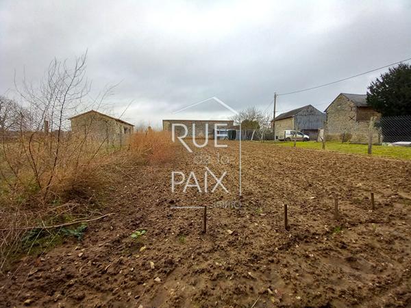 86330 ANGLIERS Terrain Angliers 415 m2 avec grange