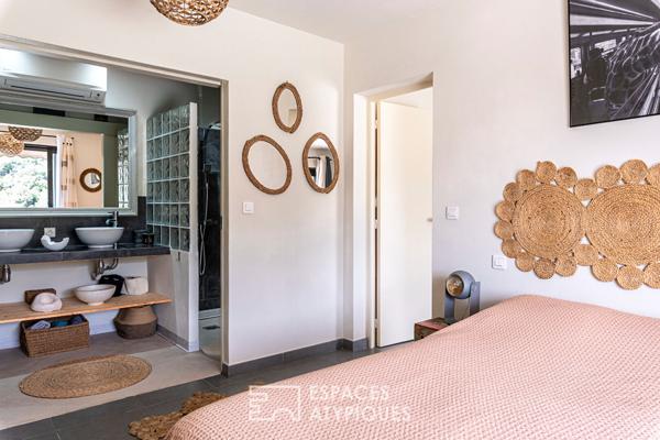 Vue mer et maquis – Maison contemporaine confidentielle à Porto-Vecchio