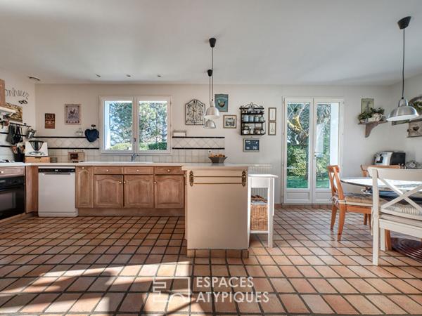 La Maison familiale sur un terrain arboré sans vis-à-vis dans un quartier recherché de Mennecy