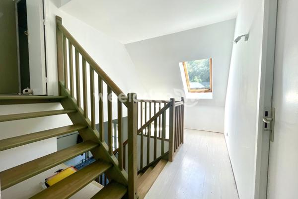 Maison à vendre 6 pièces de 123,9 m² à Jouy-le-Moutier